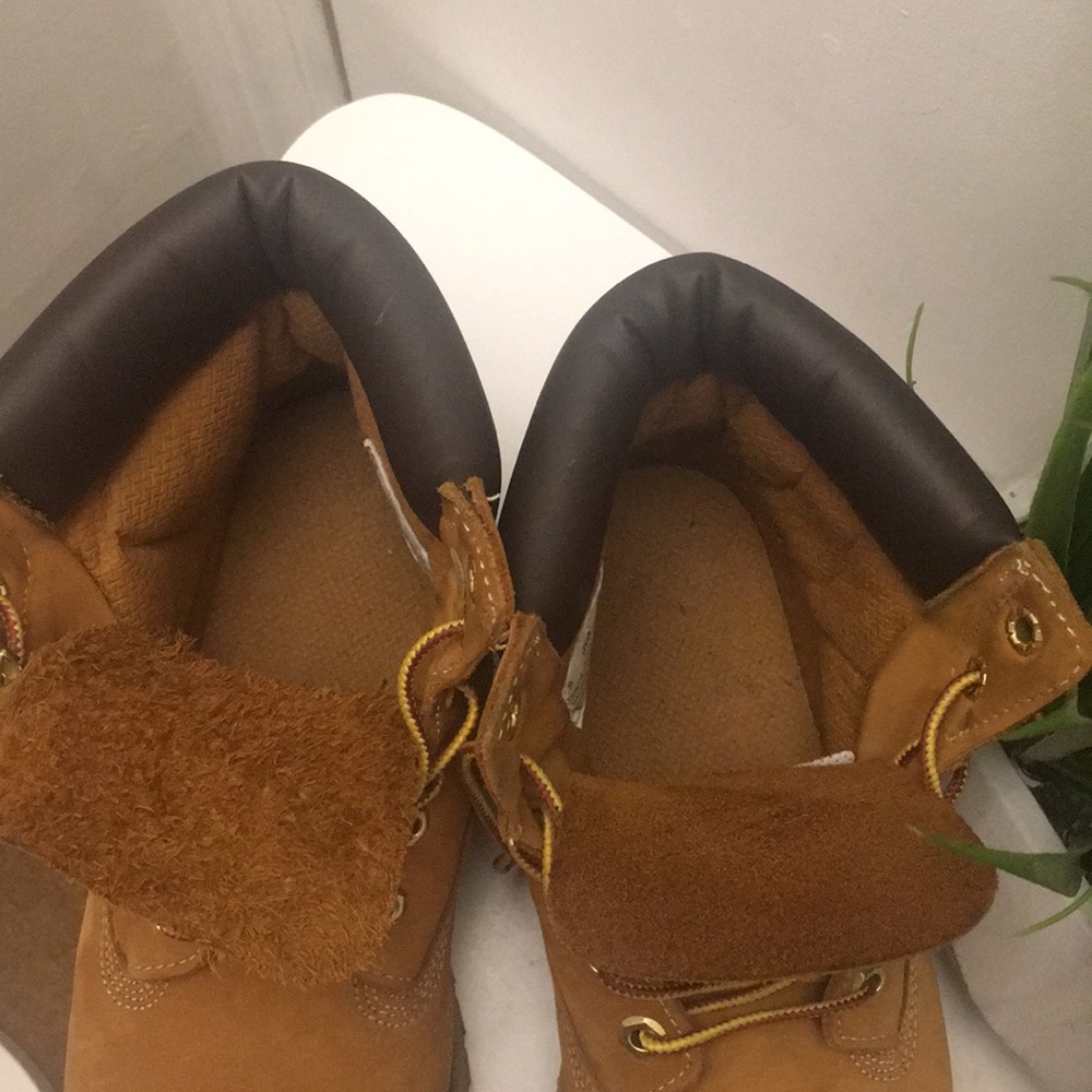 Tan Timberland Boots - Picture 4 of 8